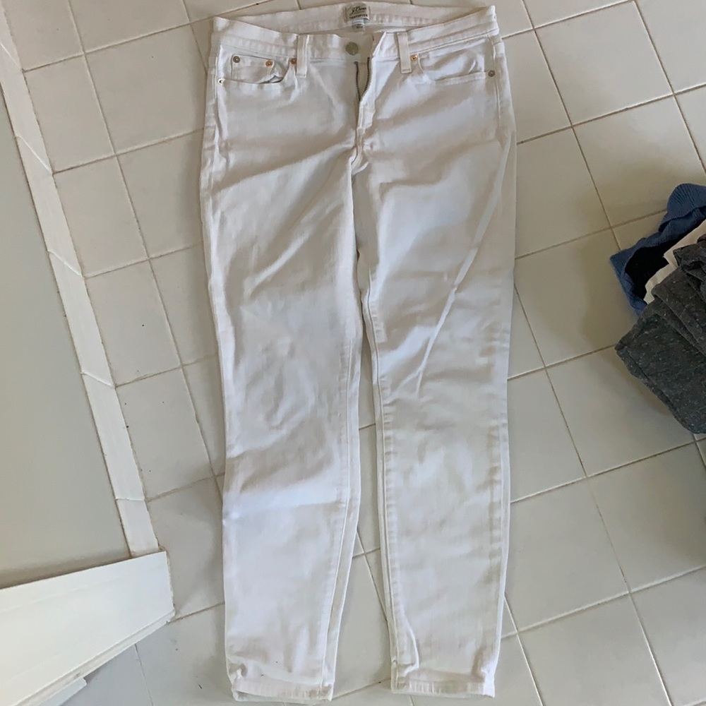 Women’s white jeans worn once for senior pics